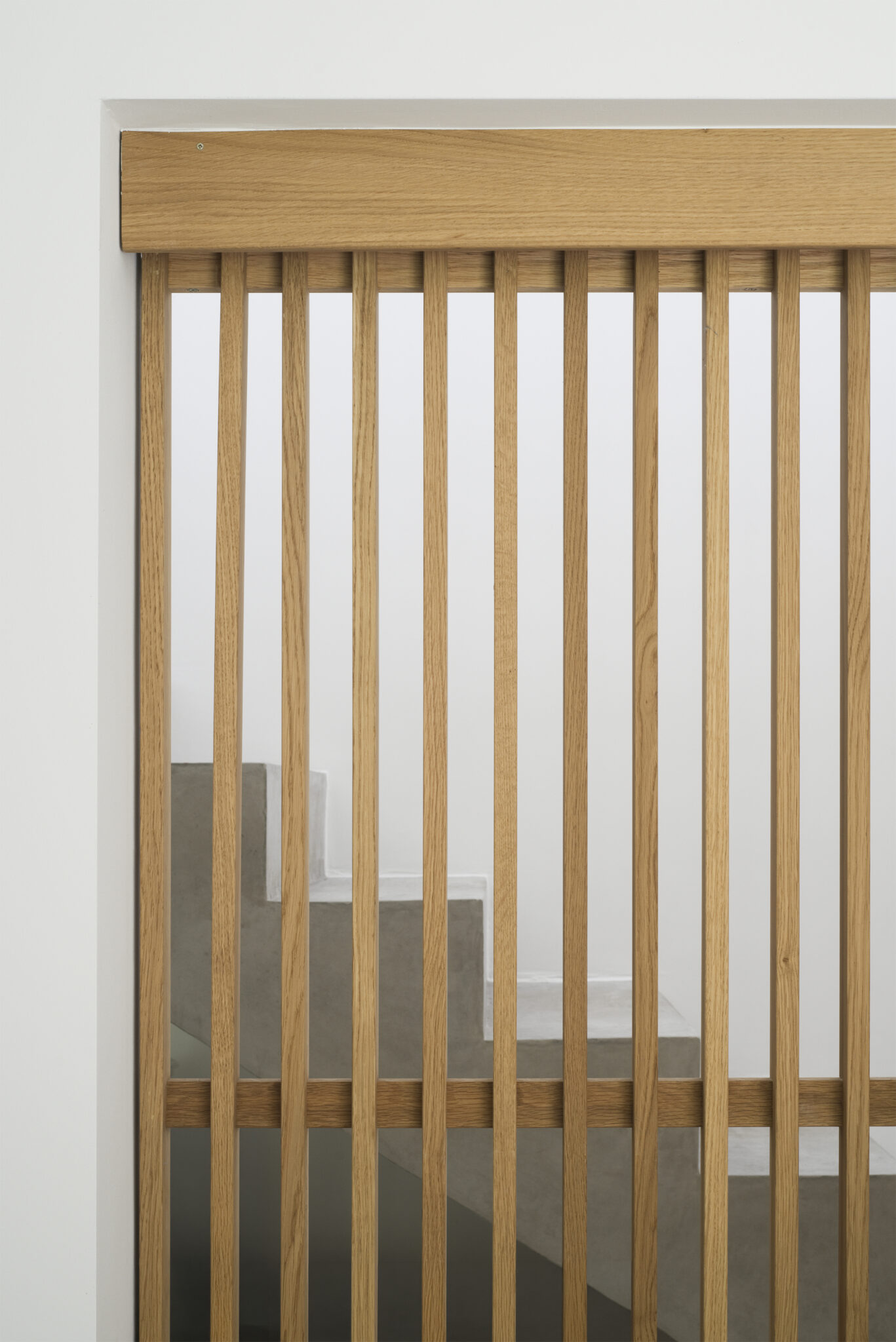 escalier en béton ciré avec bardage de bois